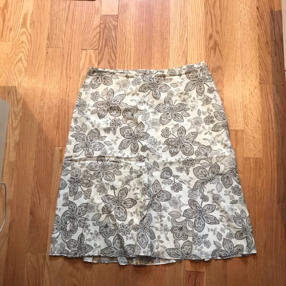 Ann Taylor skirt - Picture 1 of 3